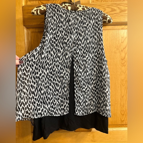 Iz Byer Black and White Animal Print Tank Top - Picture 3 of 4